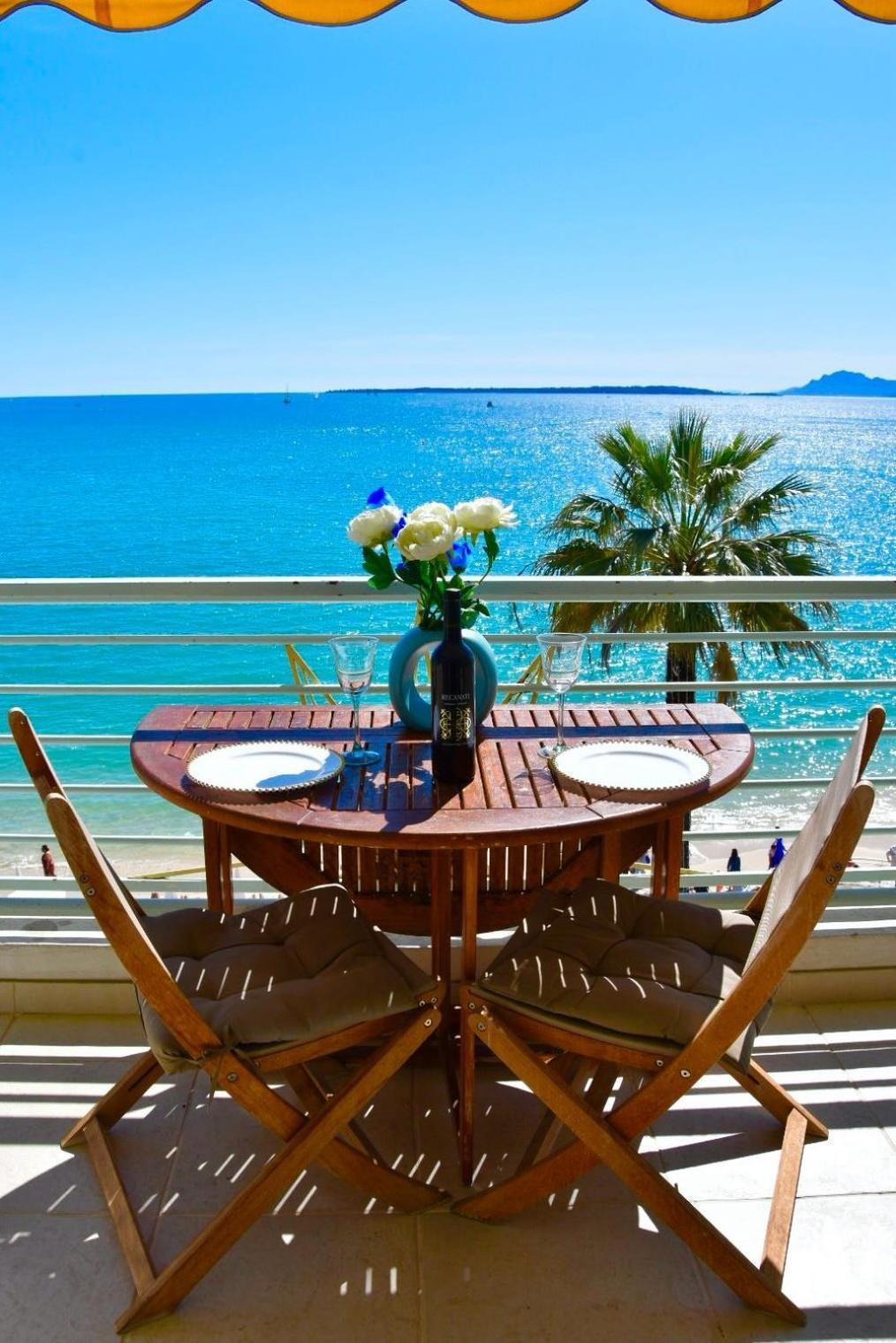 Residence Le Soleil Juan-les-Pins Exteriör bild
