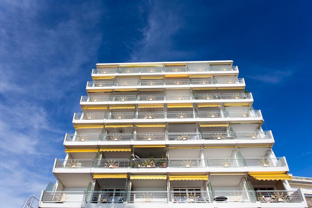 Residence Le Soleil Juan-les-Pins Exteriör bild